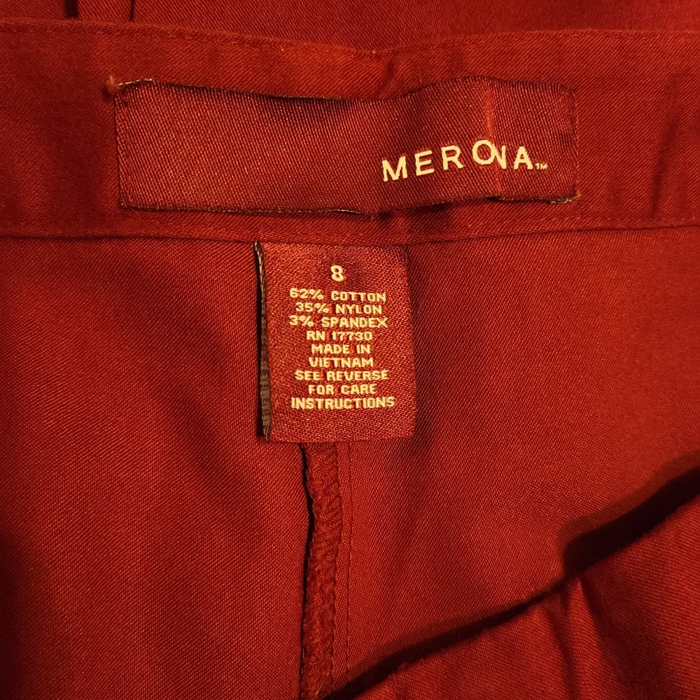 Merona Burgundy Red Sateen Cropped Pants *sz 8* - Picture 5 of 9